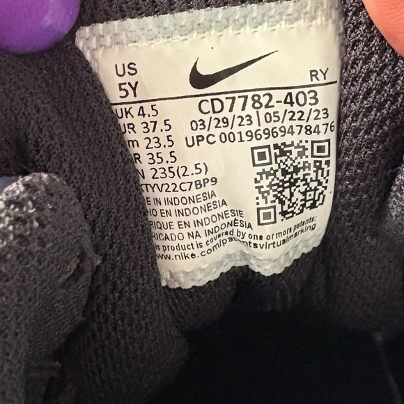 Nike Court Borough Mid 2 Gs Basketball Hook & Loop Leather Upper Sneakers 5Y - Picture 7 of 7